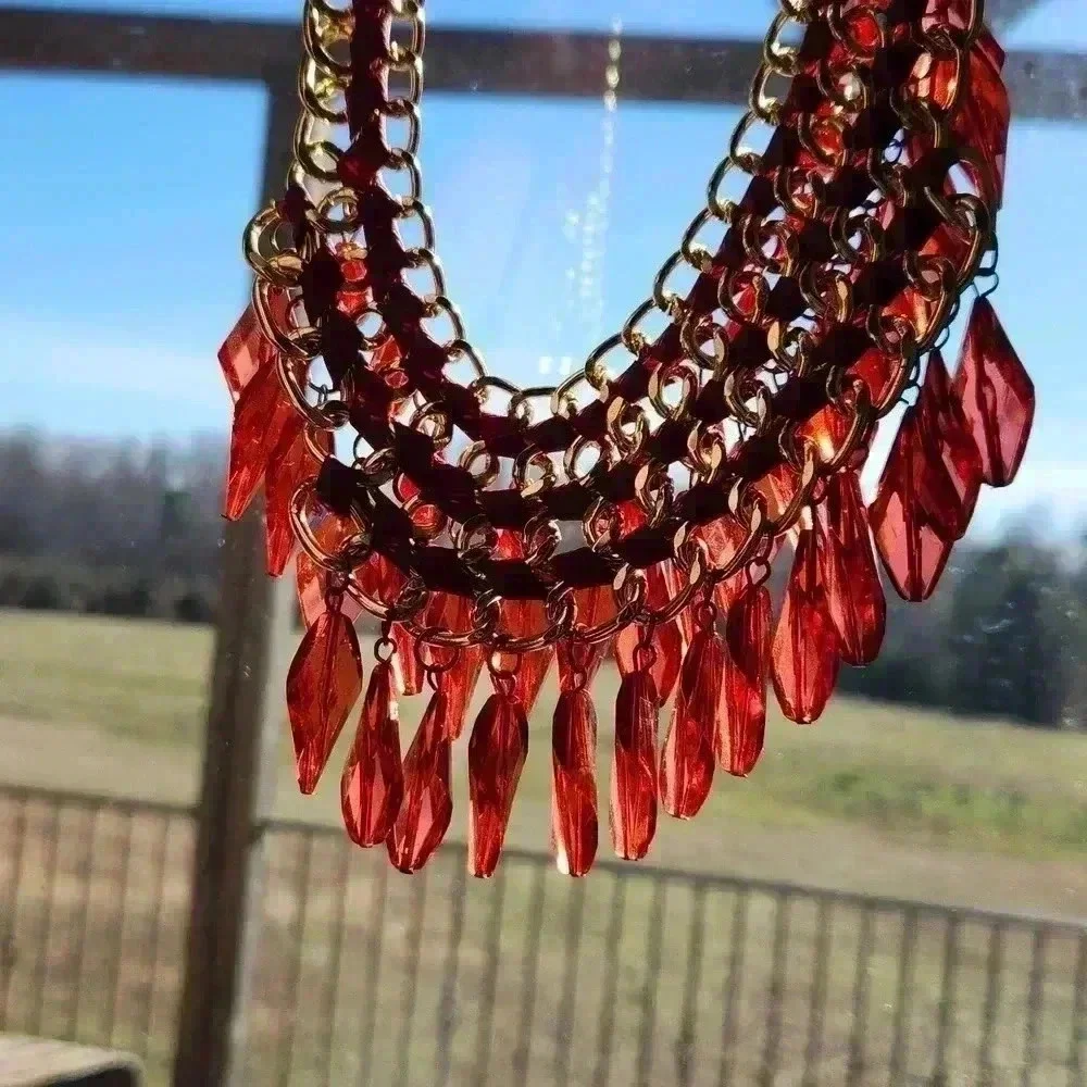 Glass Beaded Faceted Goldtone Choker Bib‎ Red